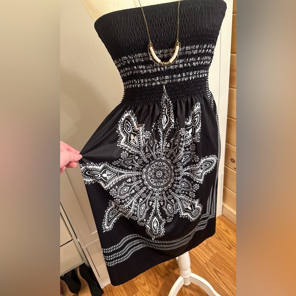 Strapless Summer Dress - Picture 2 of 9